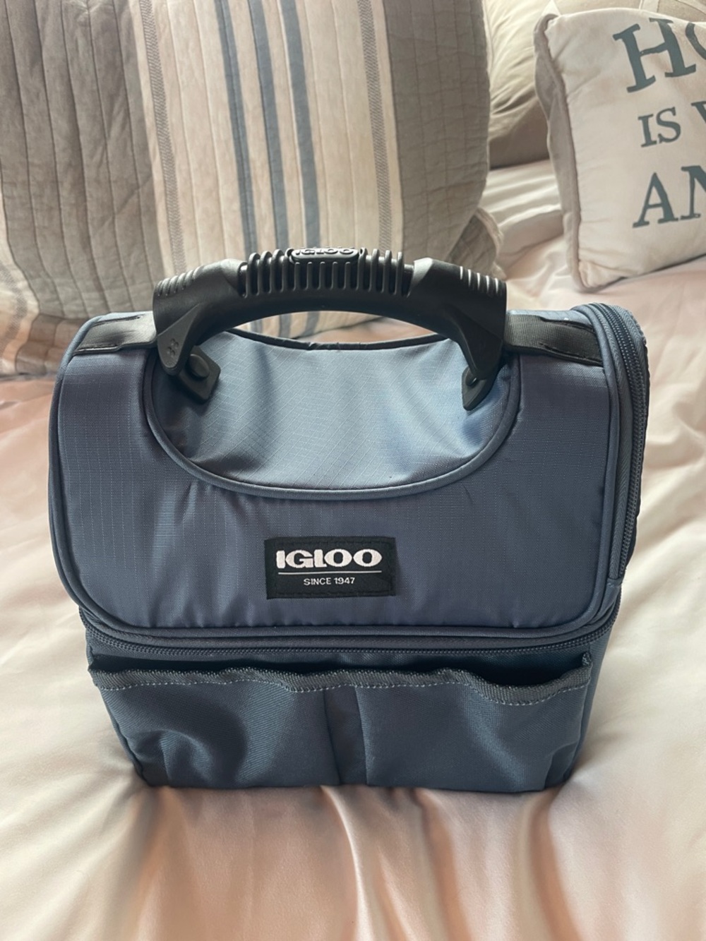 Igloo Navy Soft-Sided COOLER
